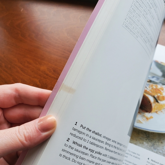 French Cookbook Used - Picture 4 of 8